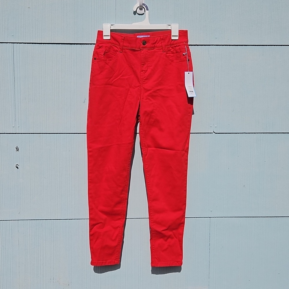 NWT Women’s Draper James red Mid Rise Skinny pants Size 2